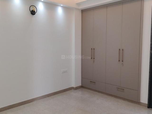 4 BHK Independent Builder Floor in Sector 19 Dwarka for resale New Delhi. The reference number is 19670624