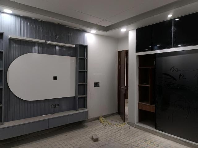 4 BHK Independent Builder Floor in Sector 23 Rohini for resale New Delhi. The reference number is 19661777