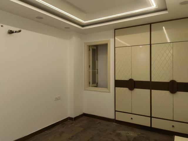 4 BHK Independent Builder Floor in Sector 23 Rohini for resale New Delhi. The reference number is 19893285