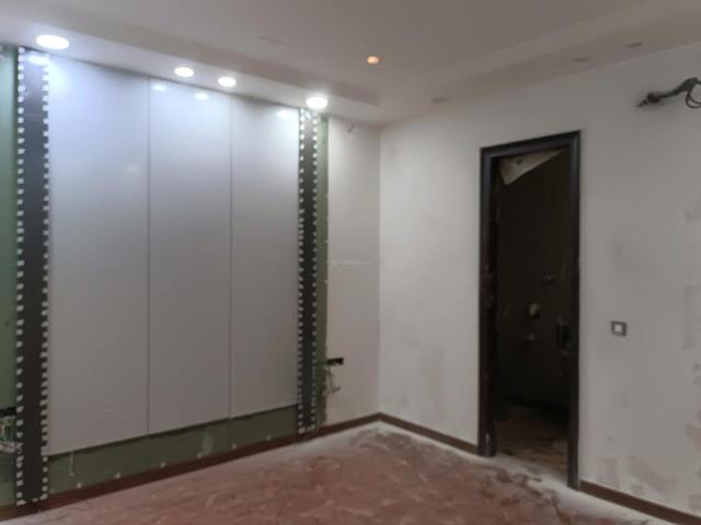 4 BHK Independent Builder Floor in Rohini Extension for resale New Delhi. The reference number is 20313473