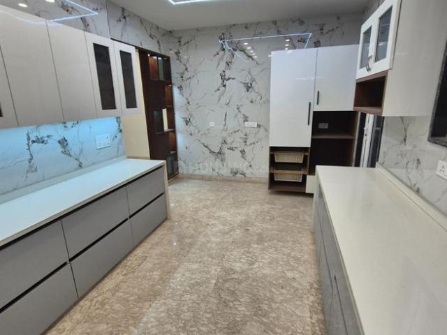 4 BHK Independent Builder Floor in Sector 20 Rohini for resale New Delhi. The reference number is 20106759