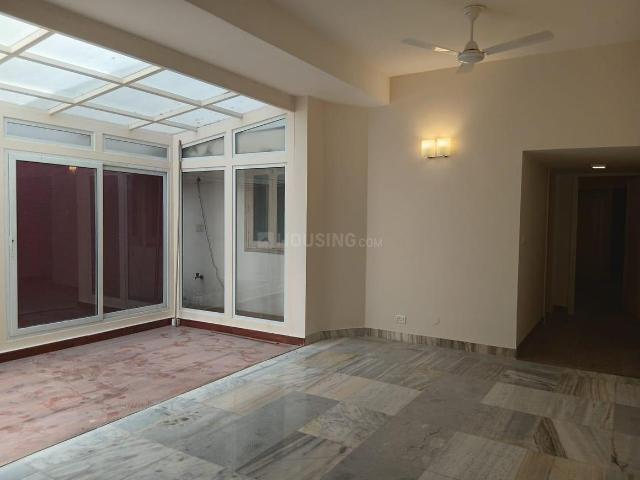 4 BHK Independent Builder Floor in Sector 22 Rohini for resale New Delhi. The reference number is 19713831