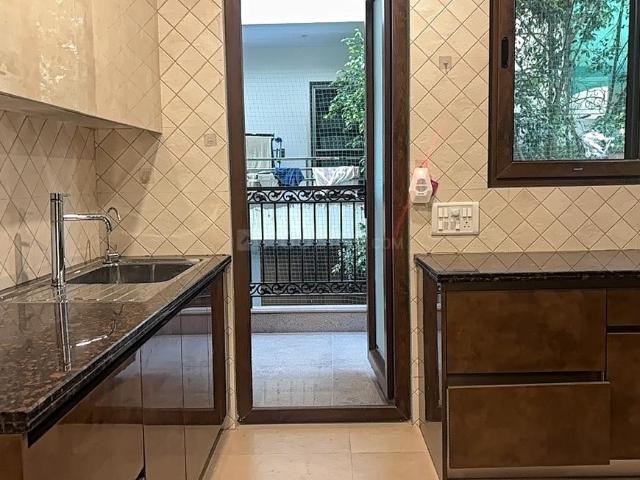 4 BHK Independent Builder Floor in Sector 27 for rent Gurgaon. The reference number is 17847275