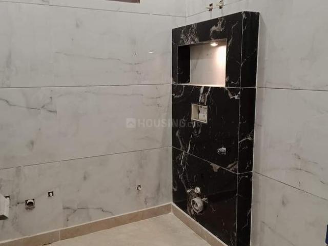 4 BHK Independent Builder Floor in Sector 24 Rohini for resale New Delhi. The reference number is 16777578