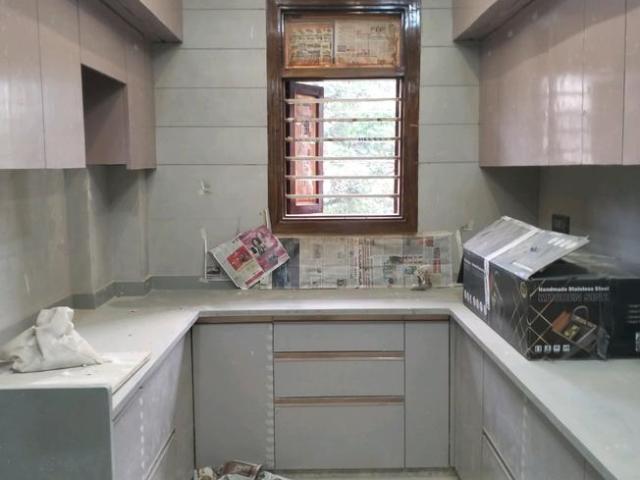 4 BHK Independent Builder Floor in Sector 24 Rohini for resale New Delhi. The reference number is 16803054