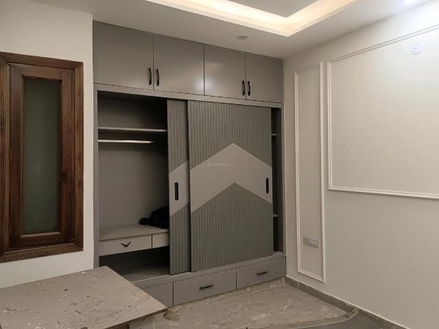 4 BHK Independent Builder Floor in Sector 24 Rohini for resale New Delhi. The reference number is 19661828