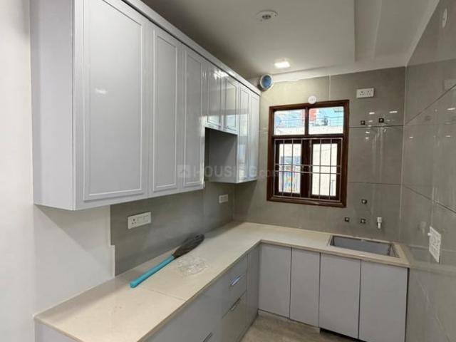 4 BHK Independent Builder Floor in Sector 24 Rohini for resale New Delhi. The reference number is 20286550