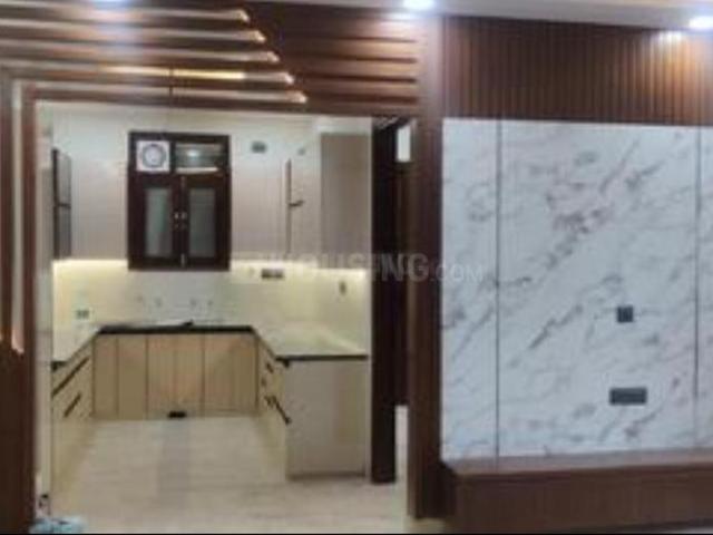 4 BHK Independent Builder Floor in Shahdara for resale North East Delhi. The reference number is 17153635