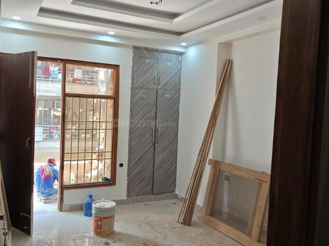 4 BHK Independent Builder Floor in Shalimar Garden for resale Ghaziabad. The reference number is 19451027