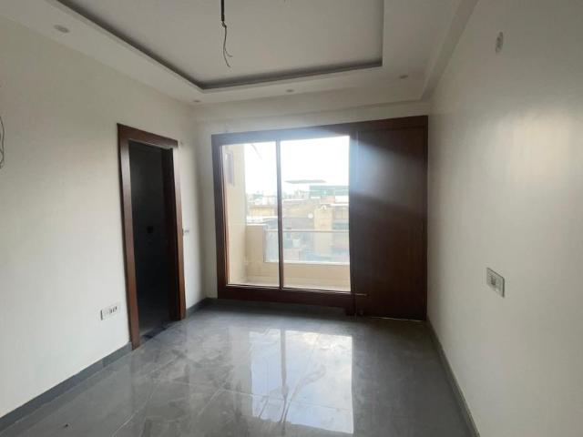 4 BHK Independent Builder Floor in Shalimar Garden for resale Ghaziabad. The reference number is 20583987