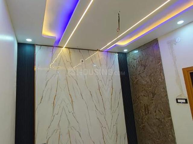 4 BHK Independent Builder Floor in Shastri Nagar for resale Ghaziabad. The reference number is 19764714