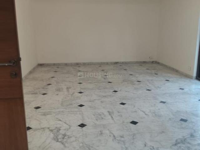 4 BHK Independent Builder Floor in South Extension II for rent New Delhi. The reference number is 20316067