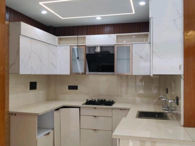 4 BHK Independent Builder Floor in Vaishali for resale Ghaziabad. The reference number is 18530713