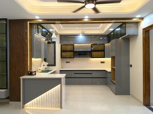 4 BHK Independent Builder Floor in Vaishali for resale Ghaziabad. The reference number is 20200106
