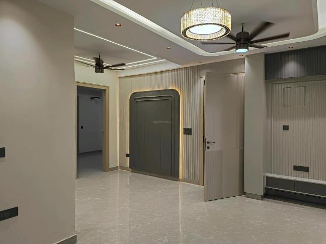 4 BHK Independent Builder Floor in Vaishali for resale Ghaziabad. The reference number is 20726190