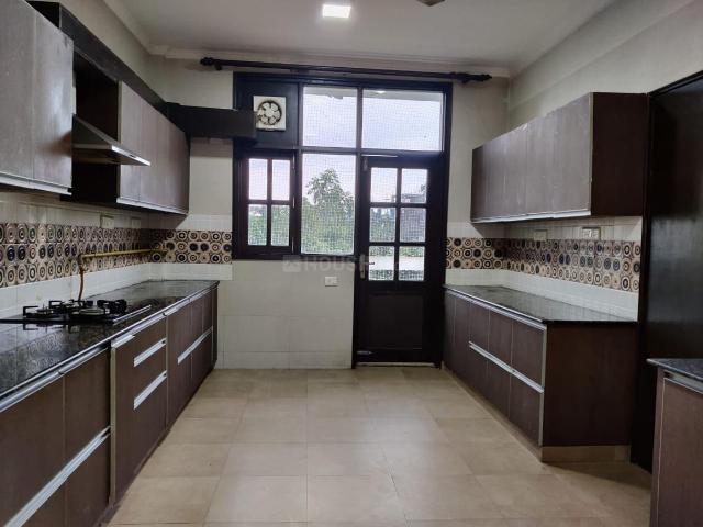 4 BHK Independent Builder Floor in Vasant Vihar for rent New Delhi. The reference number is 20417830