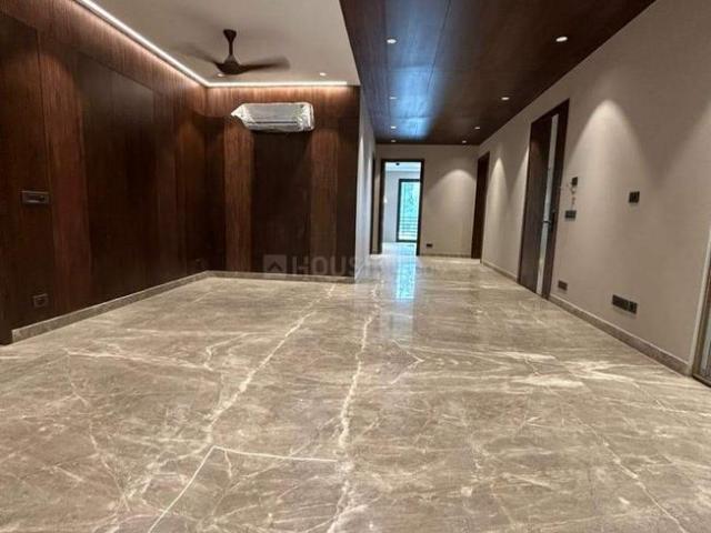 4 BHK Independent Builder Floor in Vasant Vihar for resale New Delhi. The reference number is 14327811