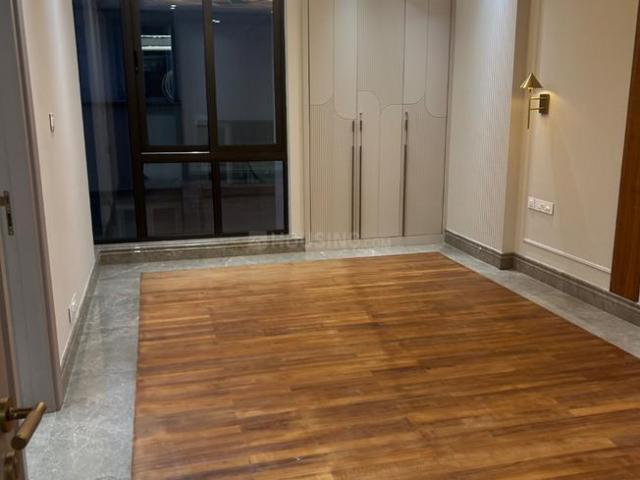 4 BHK Independent Builder Floor in Vasant Vihar for resale New Delhi. The reference number is 19797794