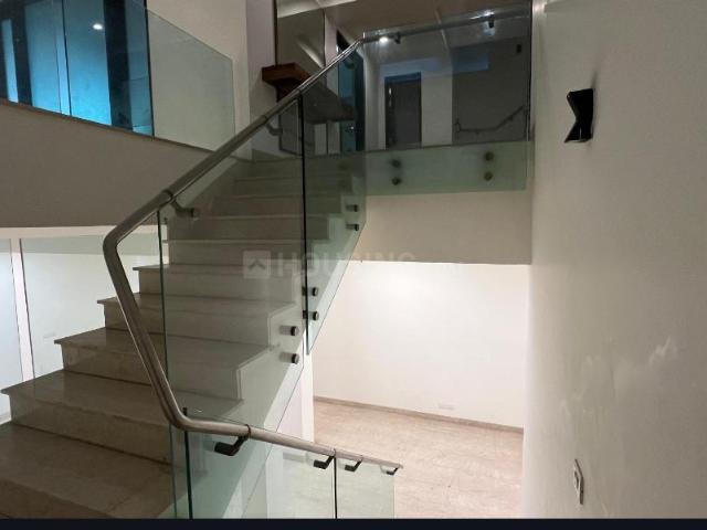 4 BHK Independent Builder Floor in Vasant Vihar for resale New Delhi. The reference number is 20738228