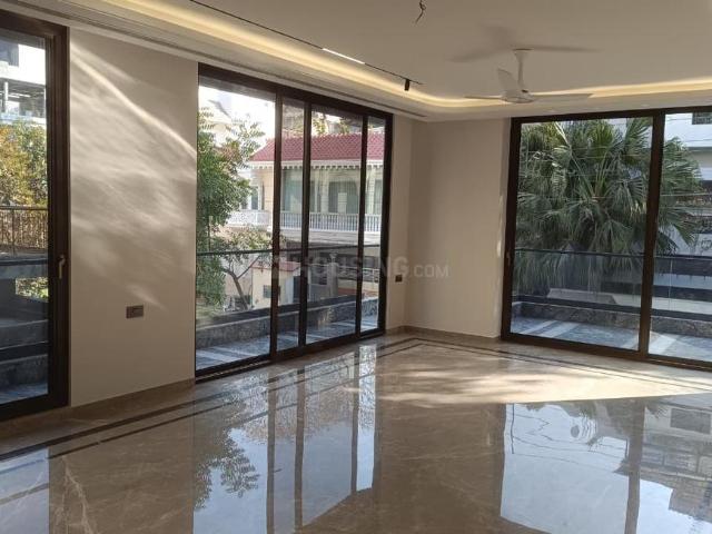 4 BHK Independent Builder Floor in Vasant Vihar for resale New Delhi. The reference number is 20958189
