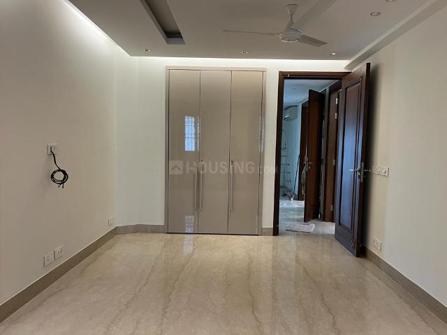4 BHK Independent Builder Floor in Vasant Vihar for resale New Delhi. The reference number is 18970213