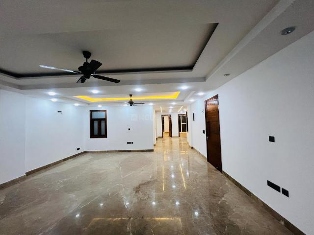 4 BHK Independent Builder Floor in Vasant Kunj for resale New Delhi. The reference number is 15546753