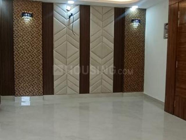 4 BHK Independent Builder Floor in Vasundhara for resale Ghaziabad. The reference number is 17365542