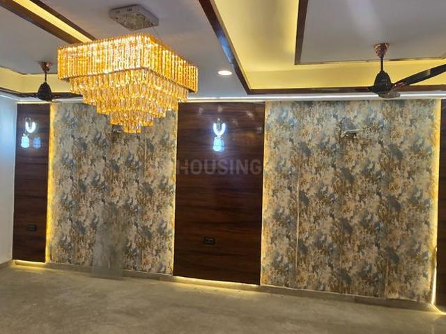 4 BHK Independent Builder Floor in Vasundhara for resale Ghaziabad. The reference number is 19353202