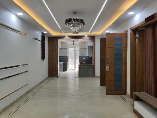 4 BHK Independent Builder Floor in Vasundhara for resale Ghaziabad. The reference number is 19380347