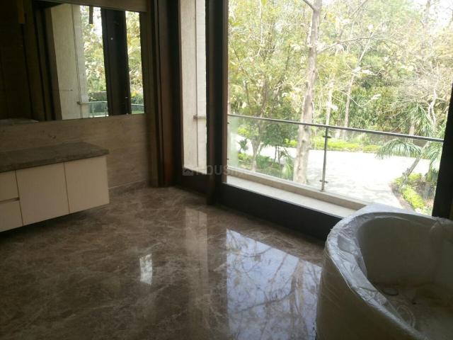 4 BHK Independent Builder Floor in Vasundhara for resale Ghaziabad. The reference number is 20719895