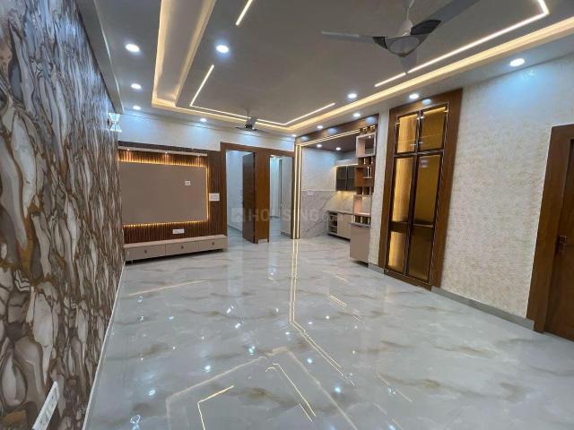 4 BHK Independent Builder Floor in Vivek Vihar for rent New Delhi. The reference number is 20710924