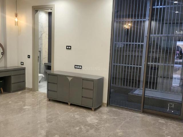 4 BHK Independent Builder Floor in Wave City for resale Ghaziabad. The reference number is 19101444