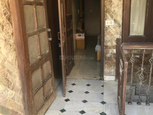 4 BHK Independent House in Tagore Garden Extension for resale New Delhi. The reference number is 18010998