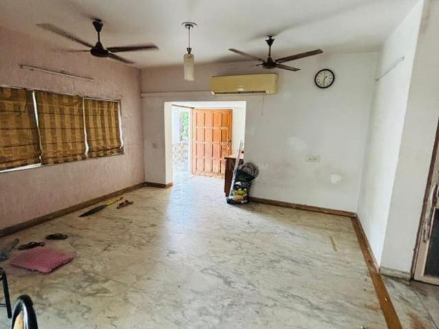 4 BHK Independent House in Thaltej for rent Ahmedabad. The reference number is 20129575