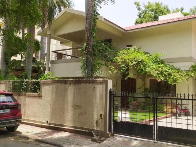 4 BHK Independent House in Thaltej for resale Ahmedabad. The reference number is 20560704