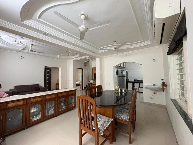 4 BHK Independent House in Thaltej for resale Ahmedabad. The reference number is 20878923