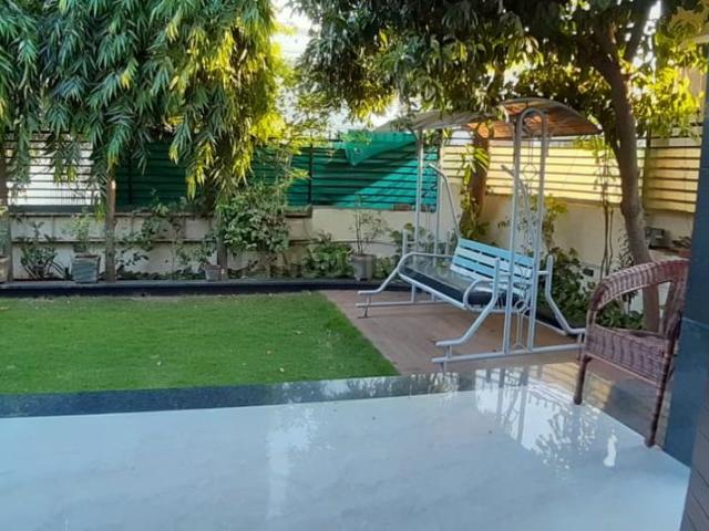 4 BHK Independent House in Thaltej for resale Ahmedabad. The reference number is 20872245