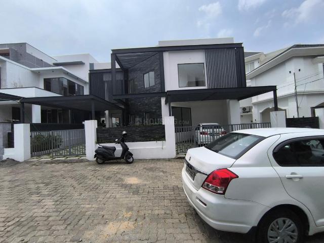 4 BHK Independent House in Thrippunithura for resale Kochi. The reference number is 16532027