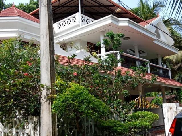 4 BHK Independent House in Thrippunithura for resale Kochi. The reference number is 18080897