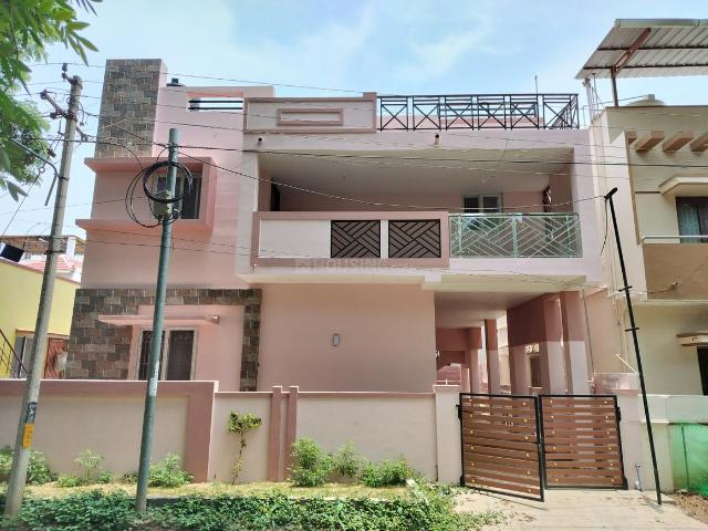 4 BHK Independent House in Vadavalli for resale Coimbatore. The reference number is 17072599