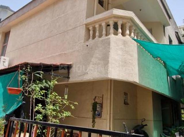 4 BHK Independent House in Vastrapur for resale Ahmedabad. The reference number is 20469369