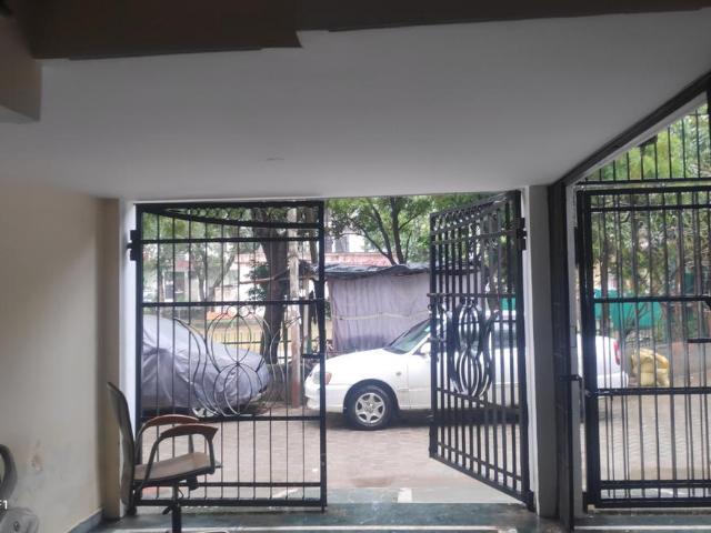 4 BHK Independent House in Vasundhara for resale Ghaziabad. The reference number is 8249098