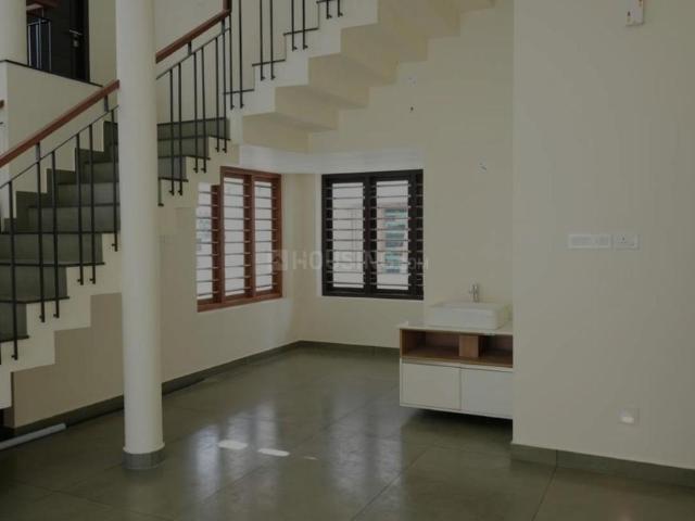 4 BHK Independent House in Vyttila for resale Kochi. The reference number is 20320952