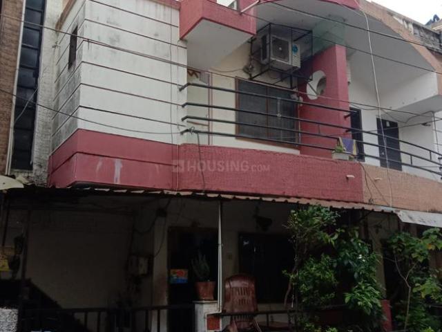 4 BHK Independent House in Adajan for rent Surat. The reference number is 20630664