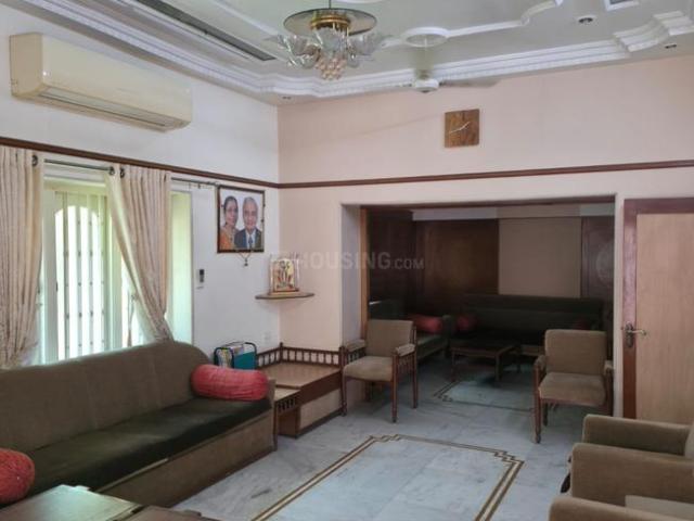 4 BHK Independent House in Ambawadi for resale Ahmedabad. The reference number is 20492118