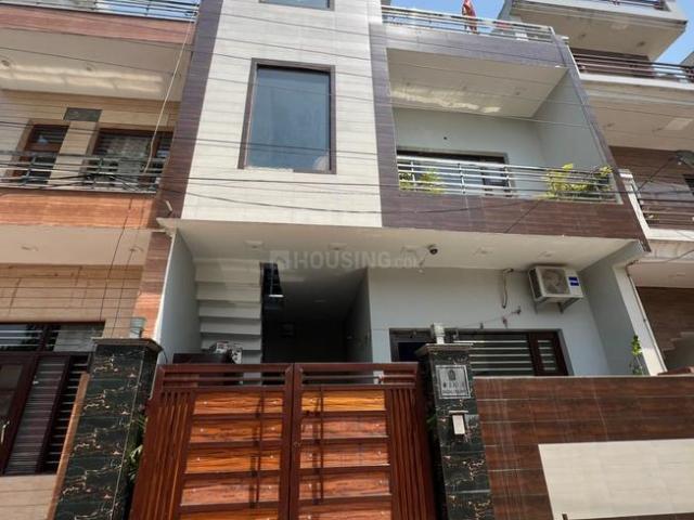 4 BHK Independent House in Badal Colony for resale Zirakpur. The reference number is 20144201