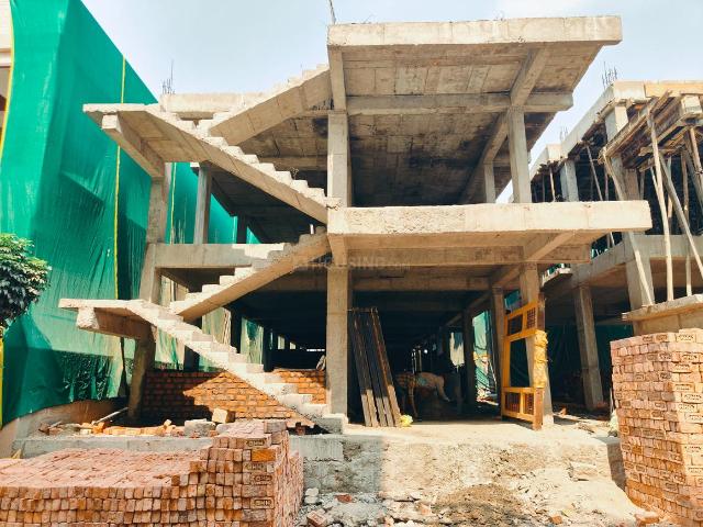 4 BHK Independent House in Beeramguda for resale Sangareddy. The reference number is 19935464