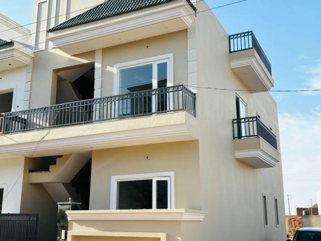 4 BHK Independent House in Bhago Majra for resale Mohali. The reference number is 16567126