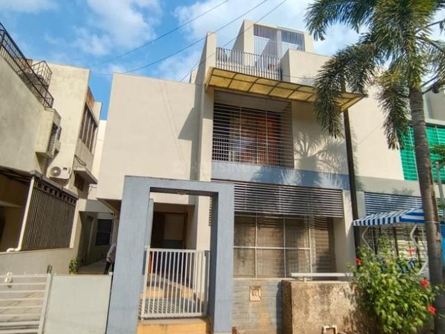 4 BHK Independent House in Bhaijipura for rent Gandhinagar. The reference number is 12717484