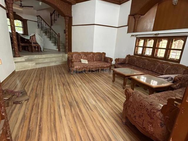 4 BHK Independent House in Bodakdev for rent Ahmedabad. The reference number is 18229965